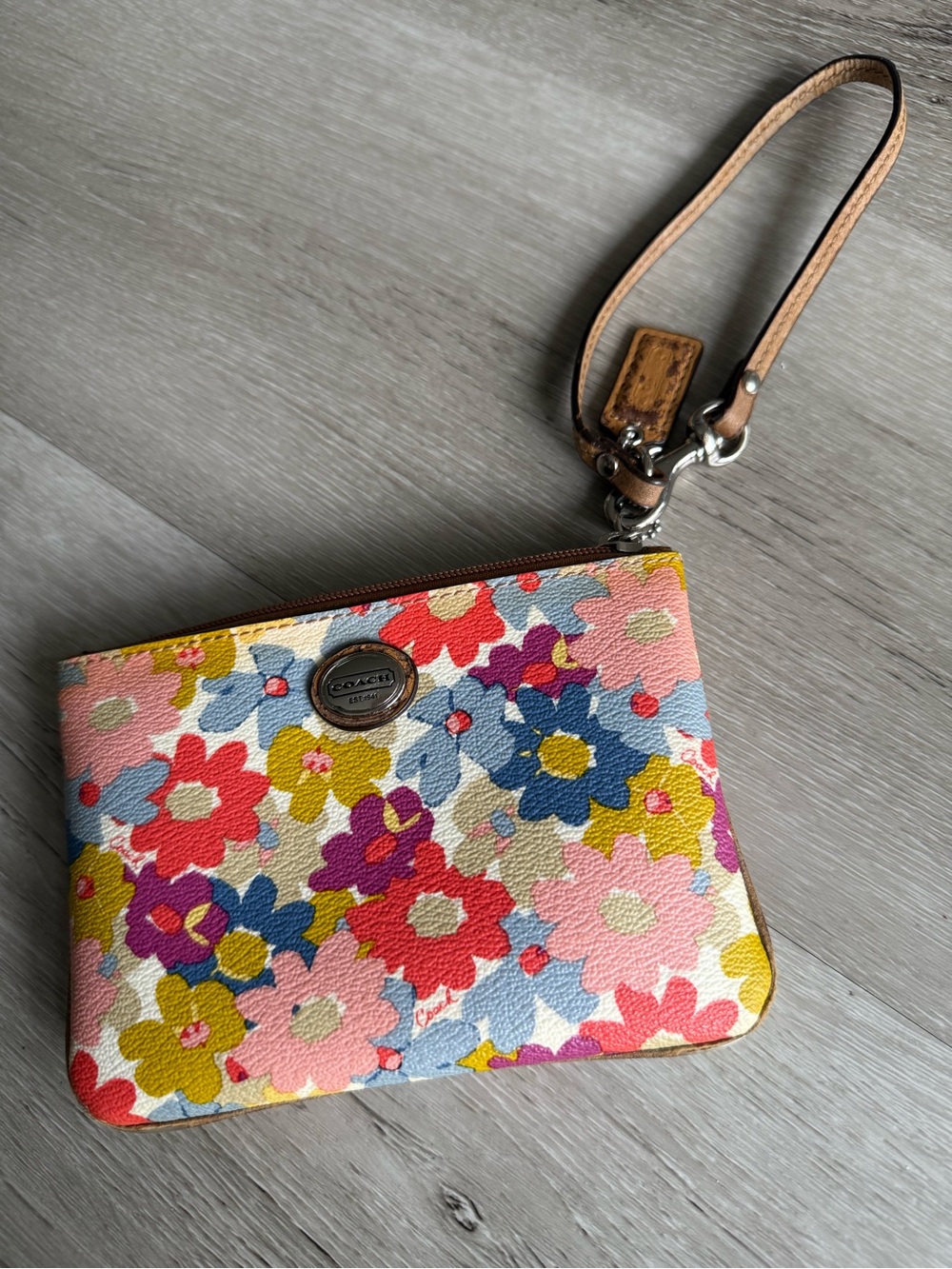 COACH 51205 Peyton Floral Flower Wristlet, Multicolor